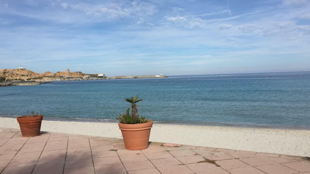 Monolocale centro Île Rousse 100mt dalla spiaggia LʼÎle-Rousse Esterno foto